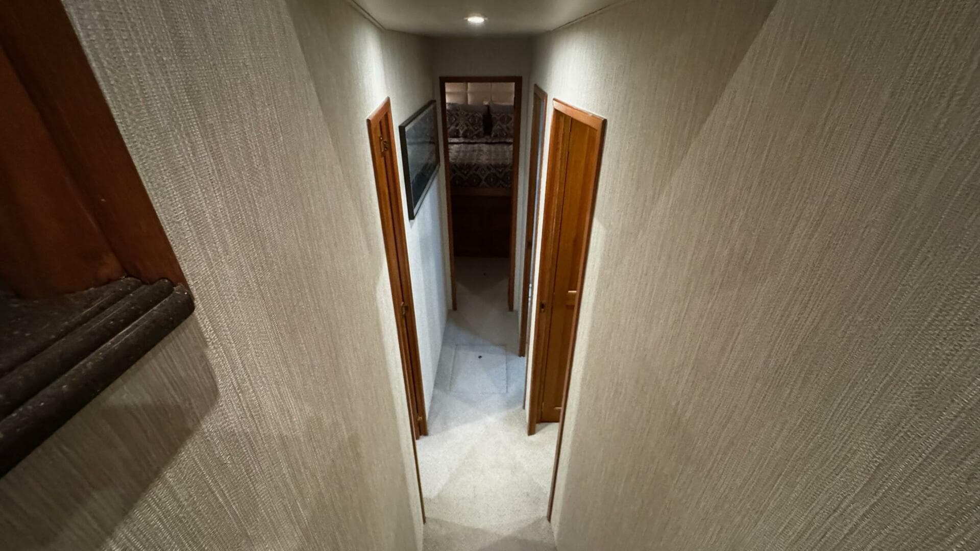 2002 Cavileer 48 Flybridge Sportfisherman — photo 11