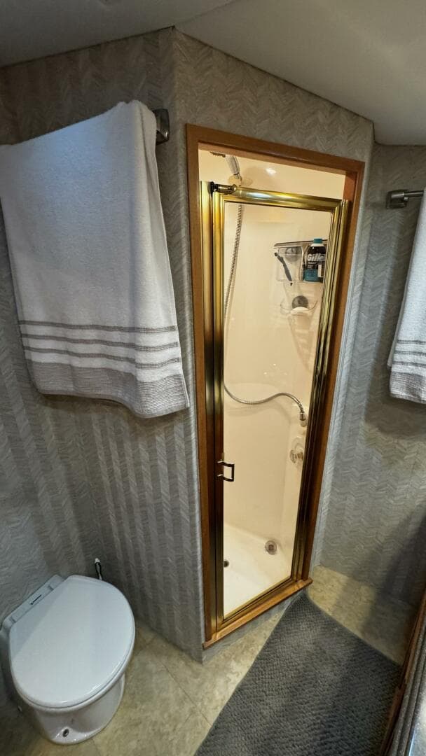 2002 Cavileer 48 Flybridge Sportfisherman — photo 17