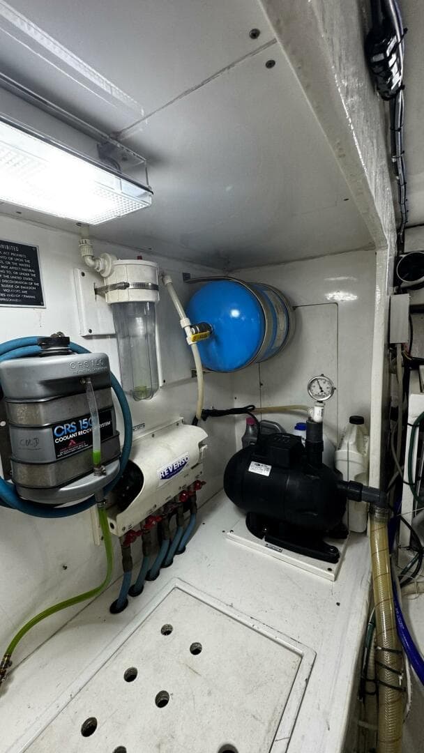 2002 Cavileer 48 Flybridge Sportfisherman — photo 25