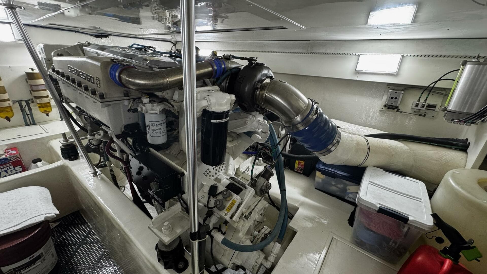 2002 Cavileer 48 Flybridge Sportfisherman — photo 18