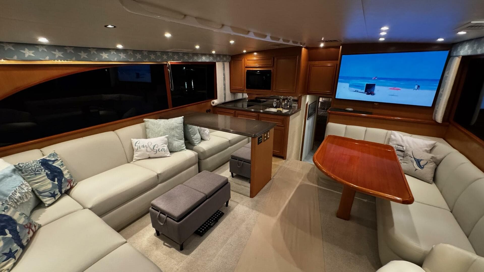 2002 Cavileer 48 Flybridge Sportfisherman — photo 3