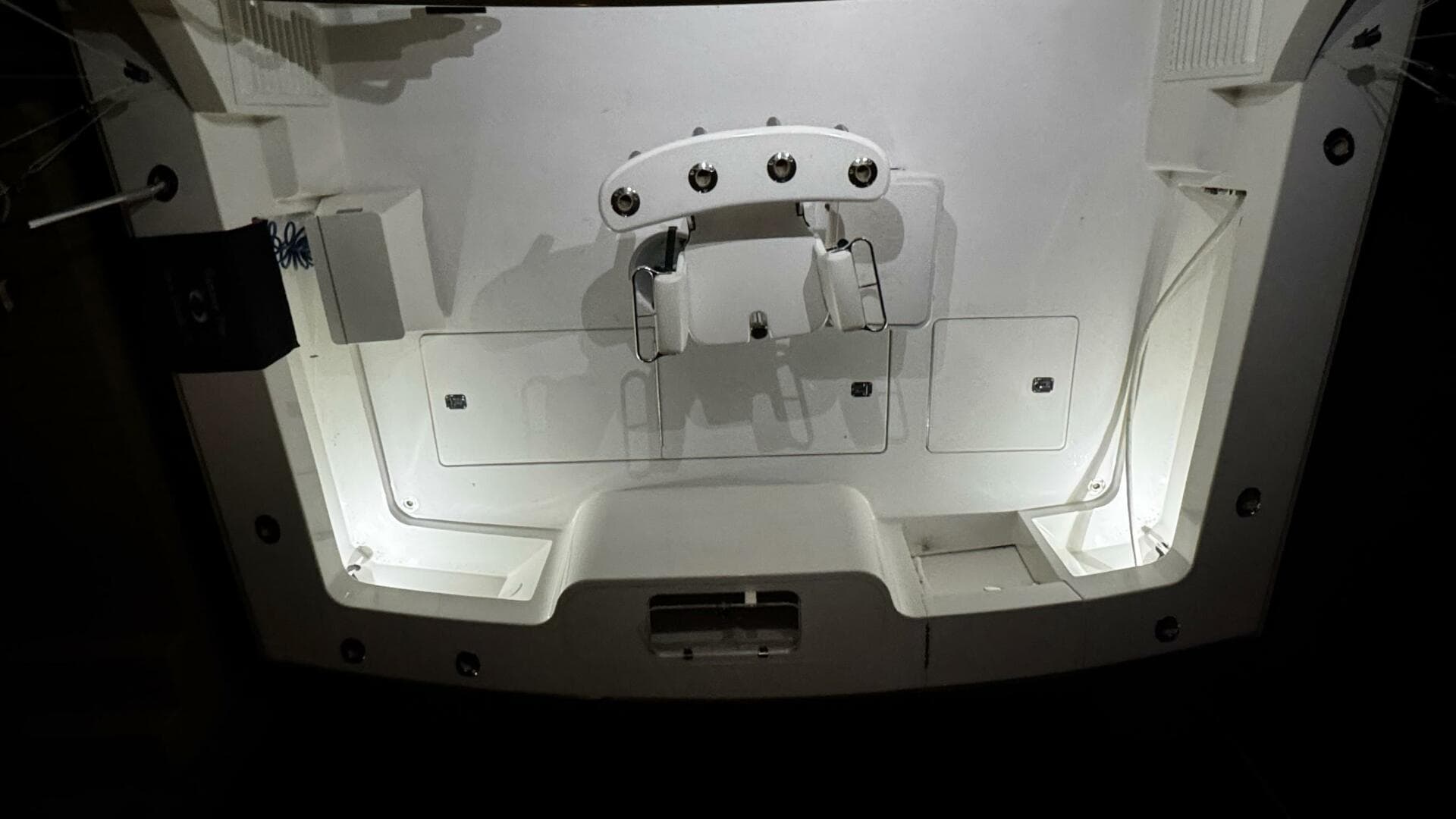 2002 Cavileer 48 Flybridge Sportfisherman — photo 38