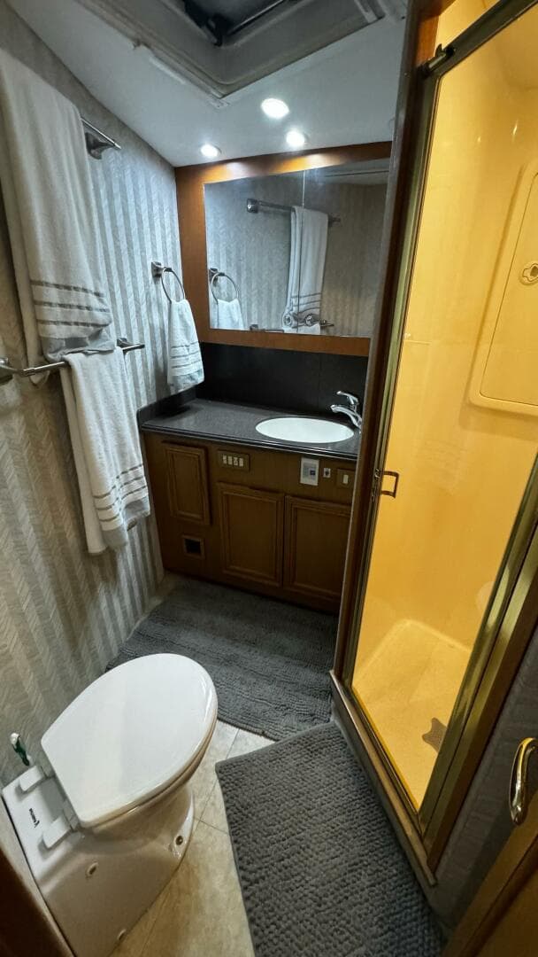 2002 Cavileer 48 Flybridge Sportfisherman — photo 15