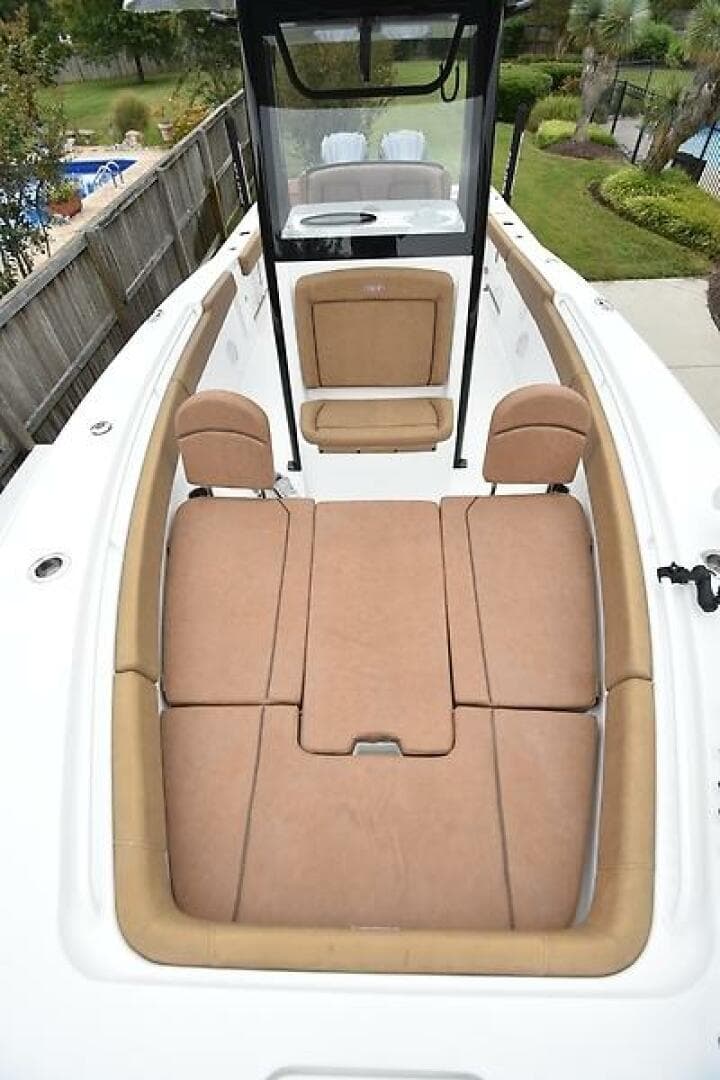 2022 Sea Hunt Gamefish 27 FS — photo 37