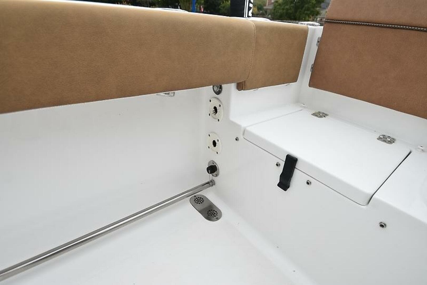 2022 Sea Hunt Gamefish 27 FS — photo 12