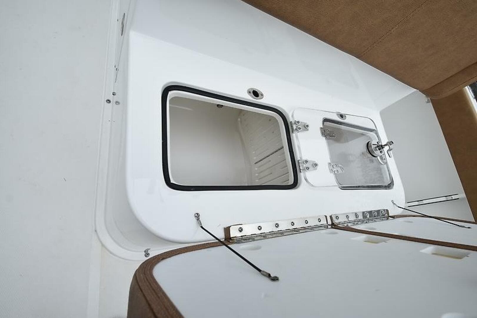 2022 Sea Hunt Gamefish 27 FS — photo 21