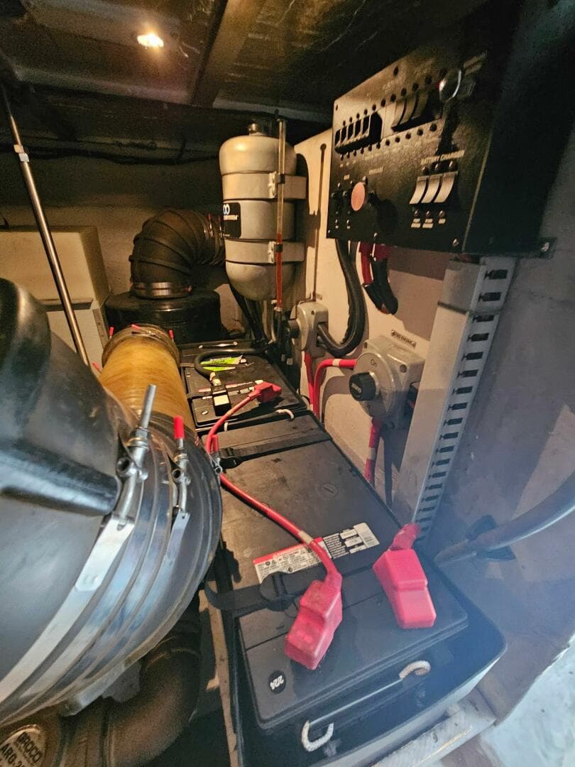 1999 Carver 530 Voyager Pilothouse — photo 44