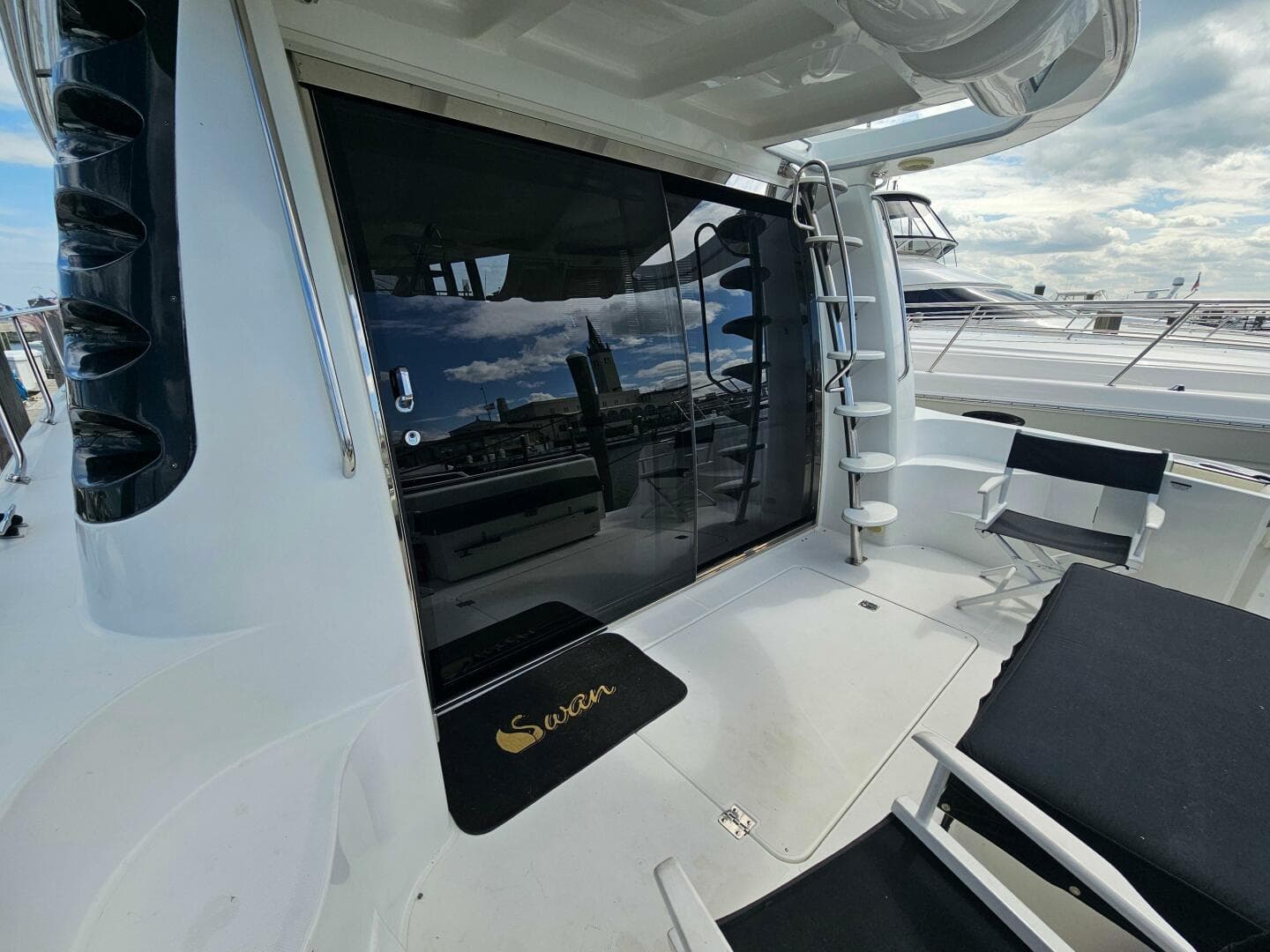 1999 Carver 530 Voyager Pilothouse — photo 15