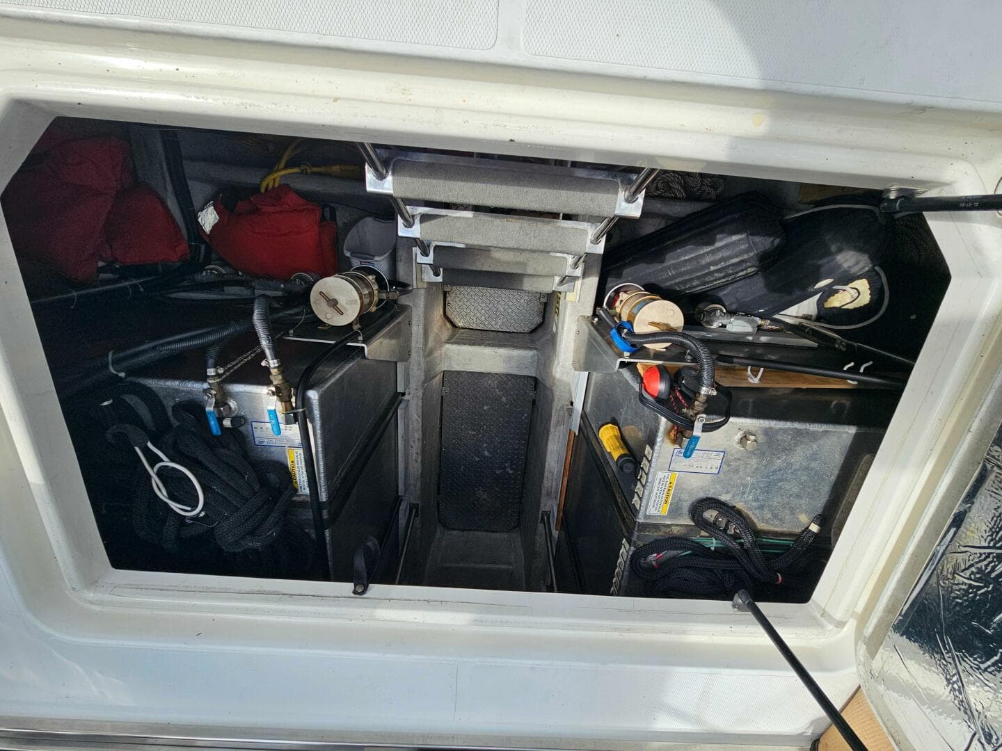 1999 Carver 530 Voyager Pilothouse — photo 41