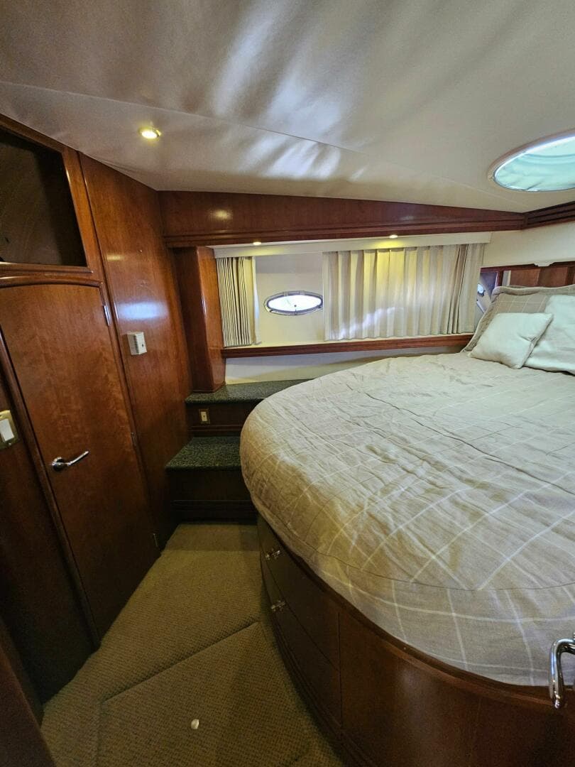 1999 Carver 530 Voyager Pilothouse — photo 27