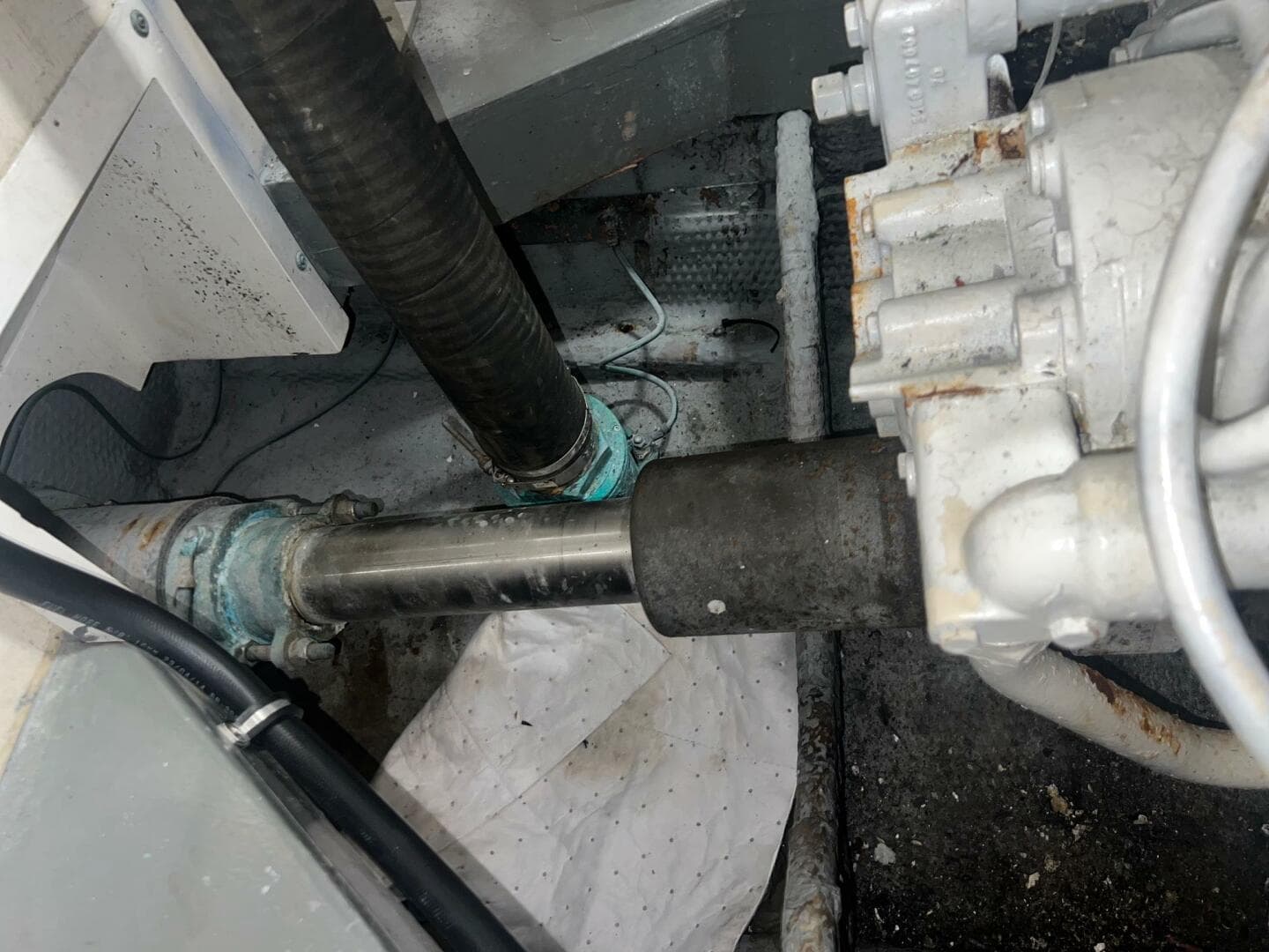 1988 Hatteras Motor Yacht — photo 131