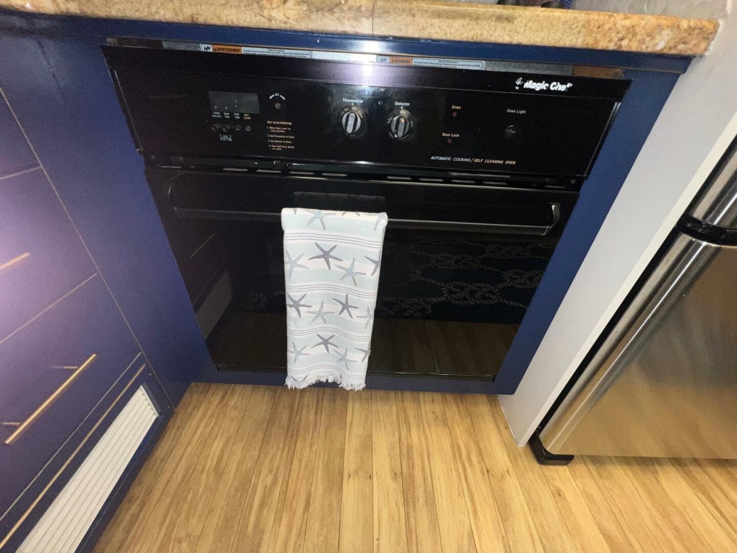 1988 Hatteras Motor Yacht — photo 35