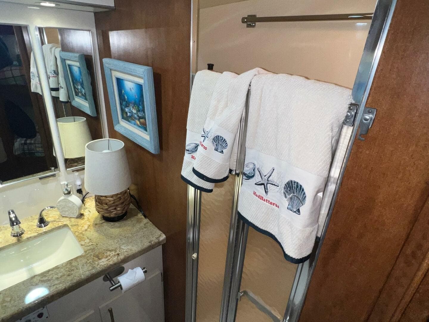 1988 Hatteras Motor Yacht — photo 77