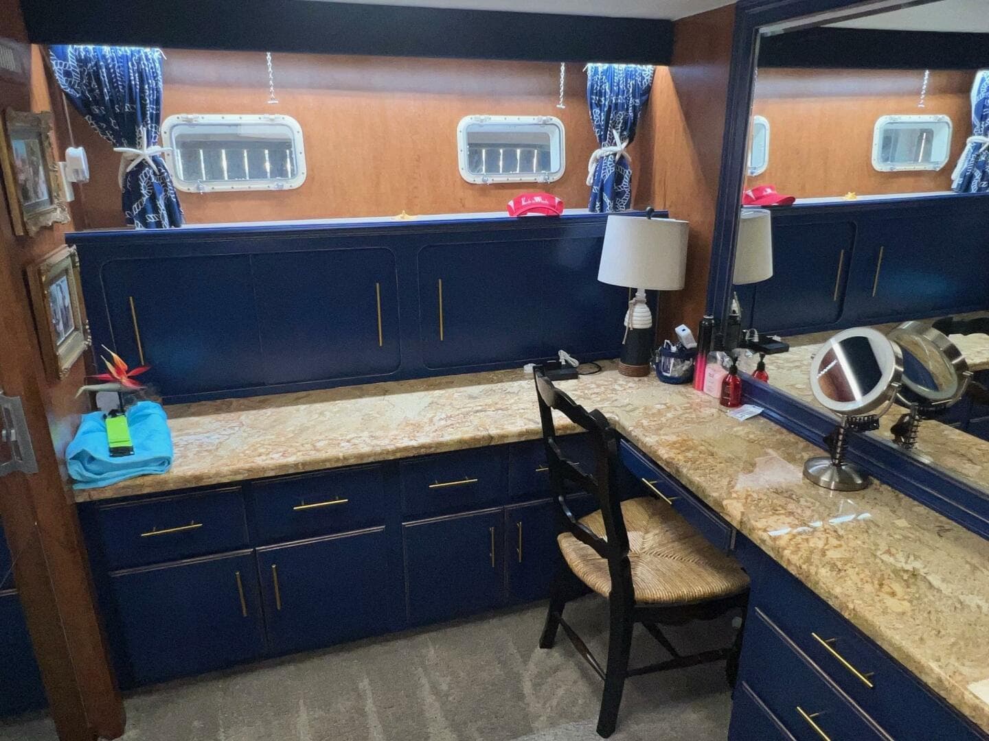 1988 Hatteras Motor Yacht — photo 80