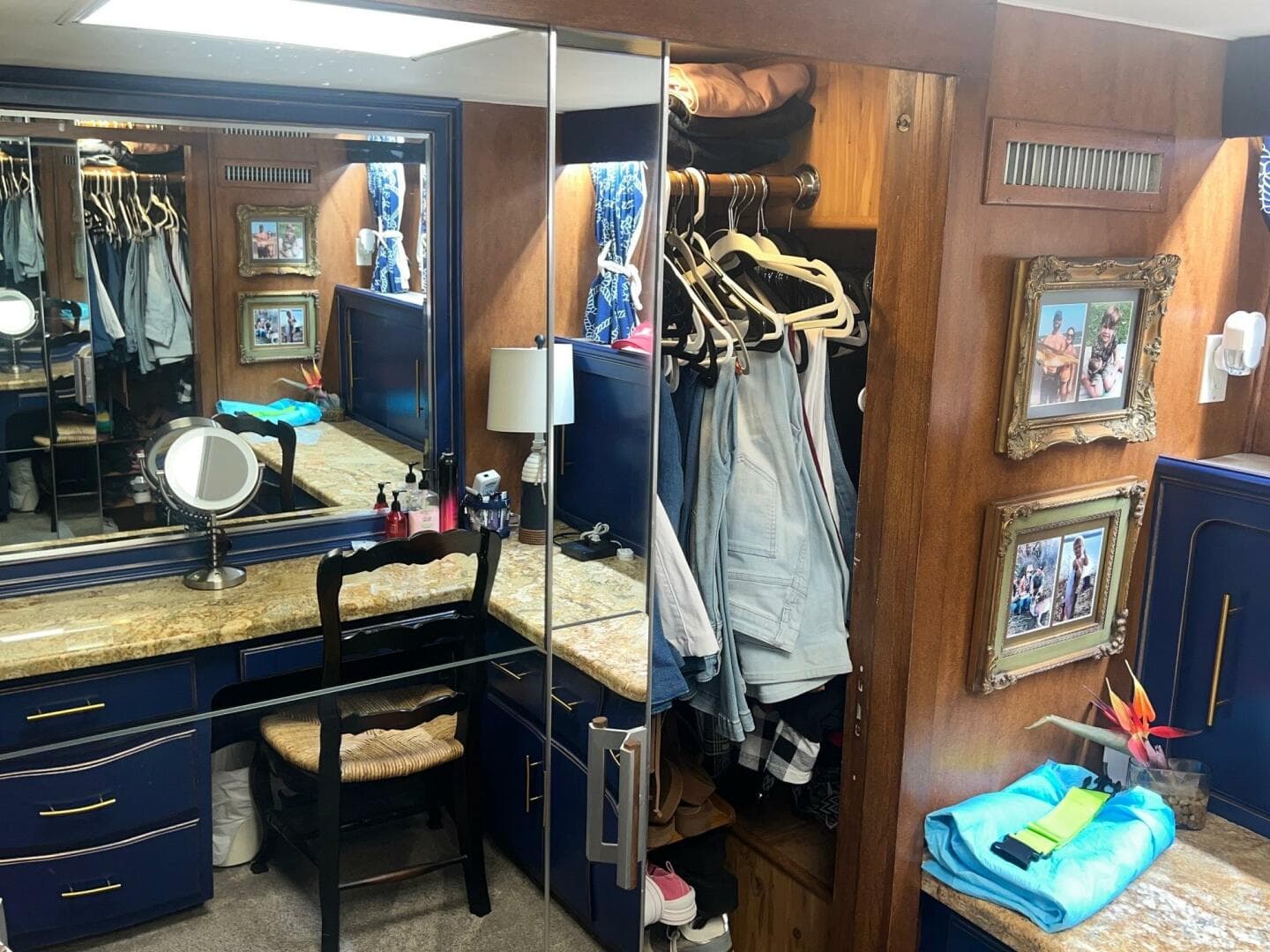 1988 Hatteras Motor Yacht — photo 84