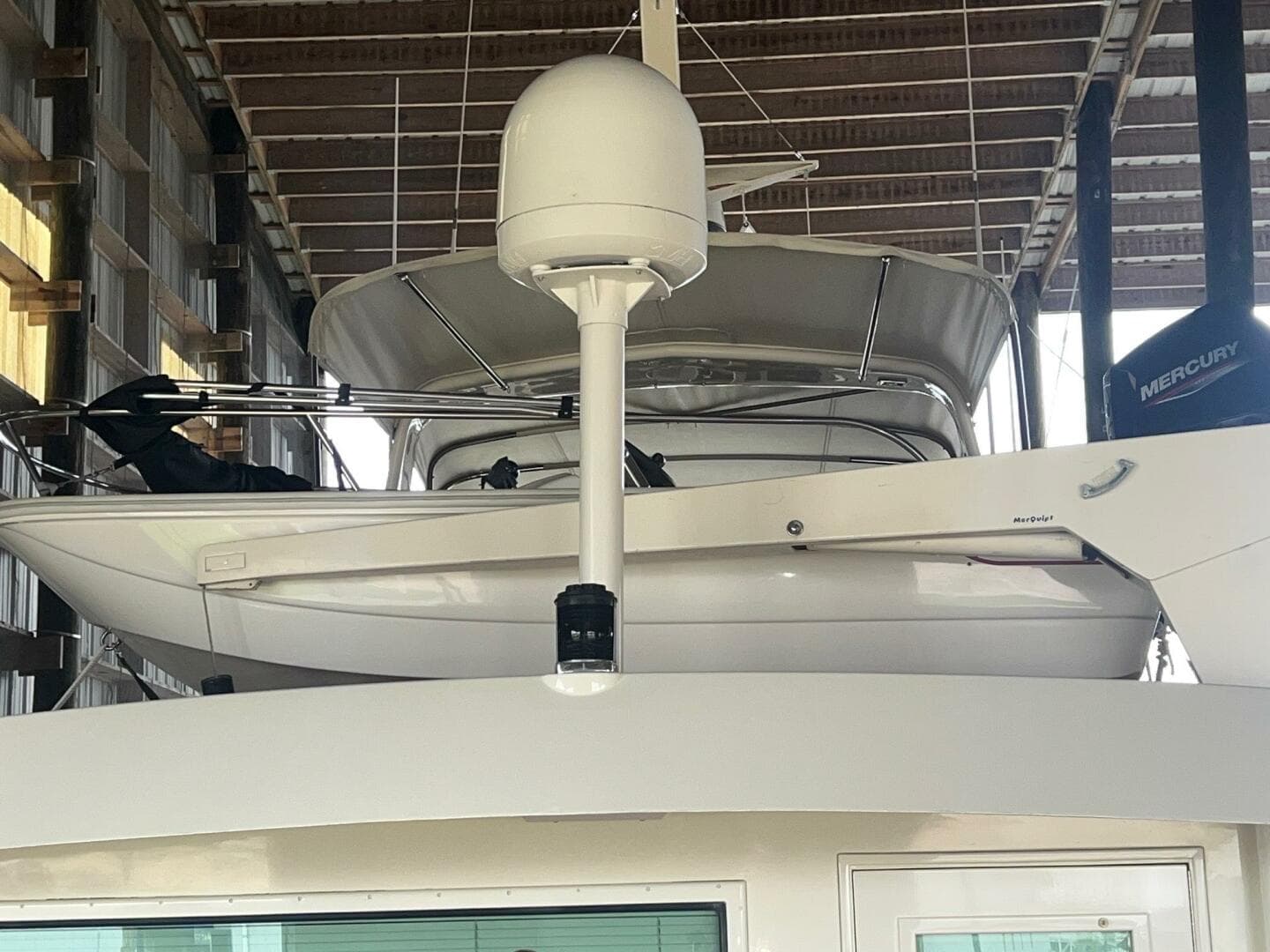 1988 Hatteras Motor Yacht — photo 17