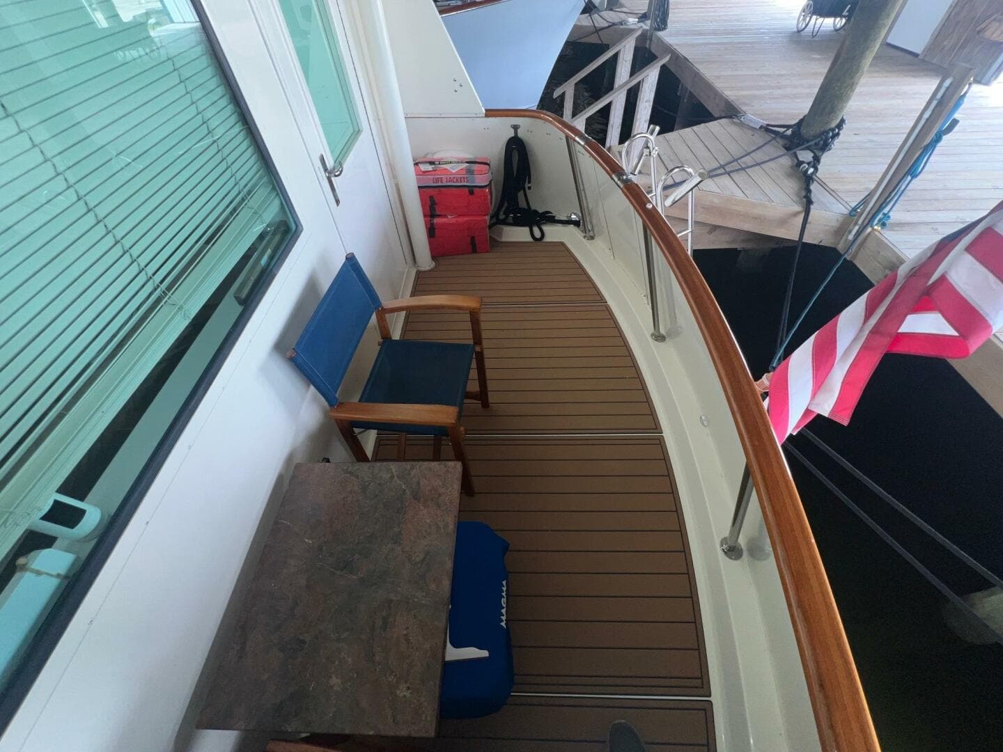 1988 Hatteras Motor Yacht — photo 19