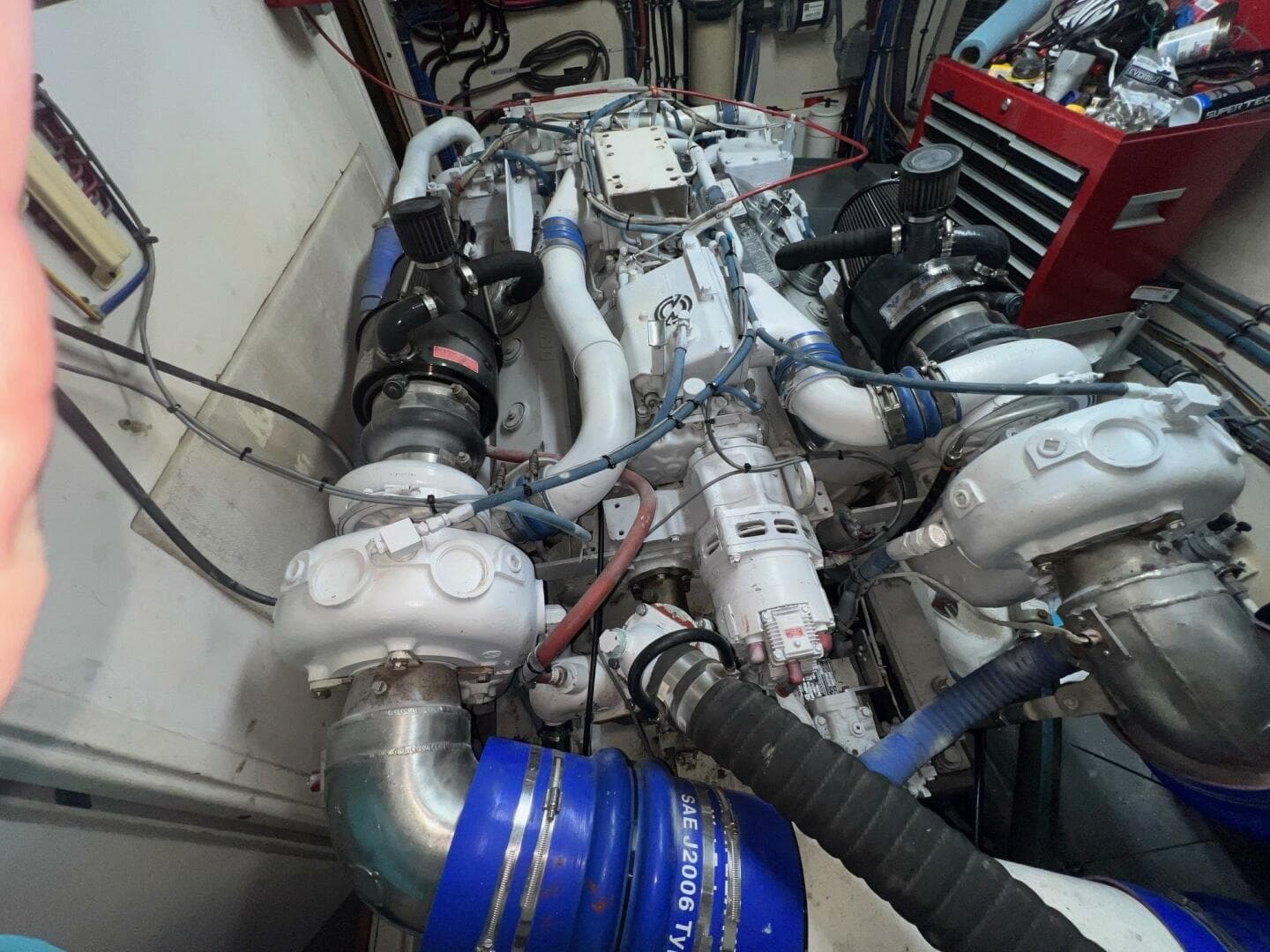 1988 Hatteras Motor Yacht — photo 129