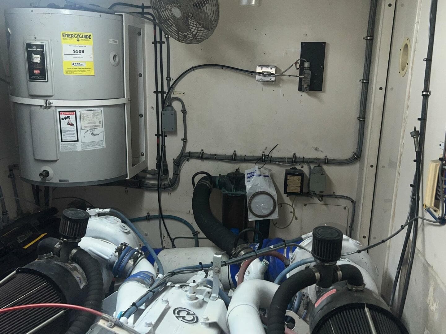 1988 Hatteras Motor Yacht — photo 125