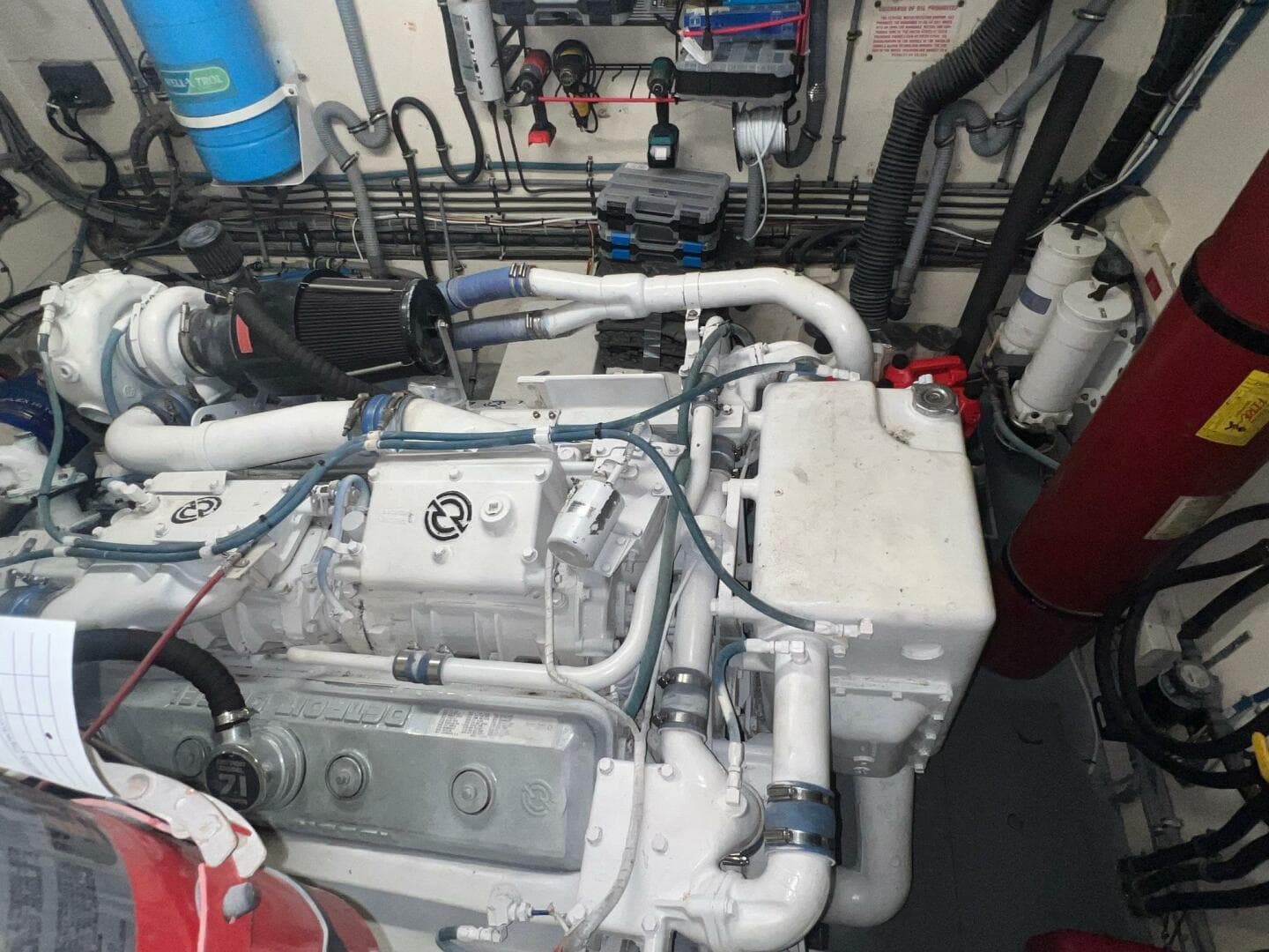 1988 Hatteras Motor Yacht — photo 126