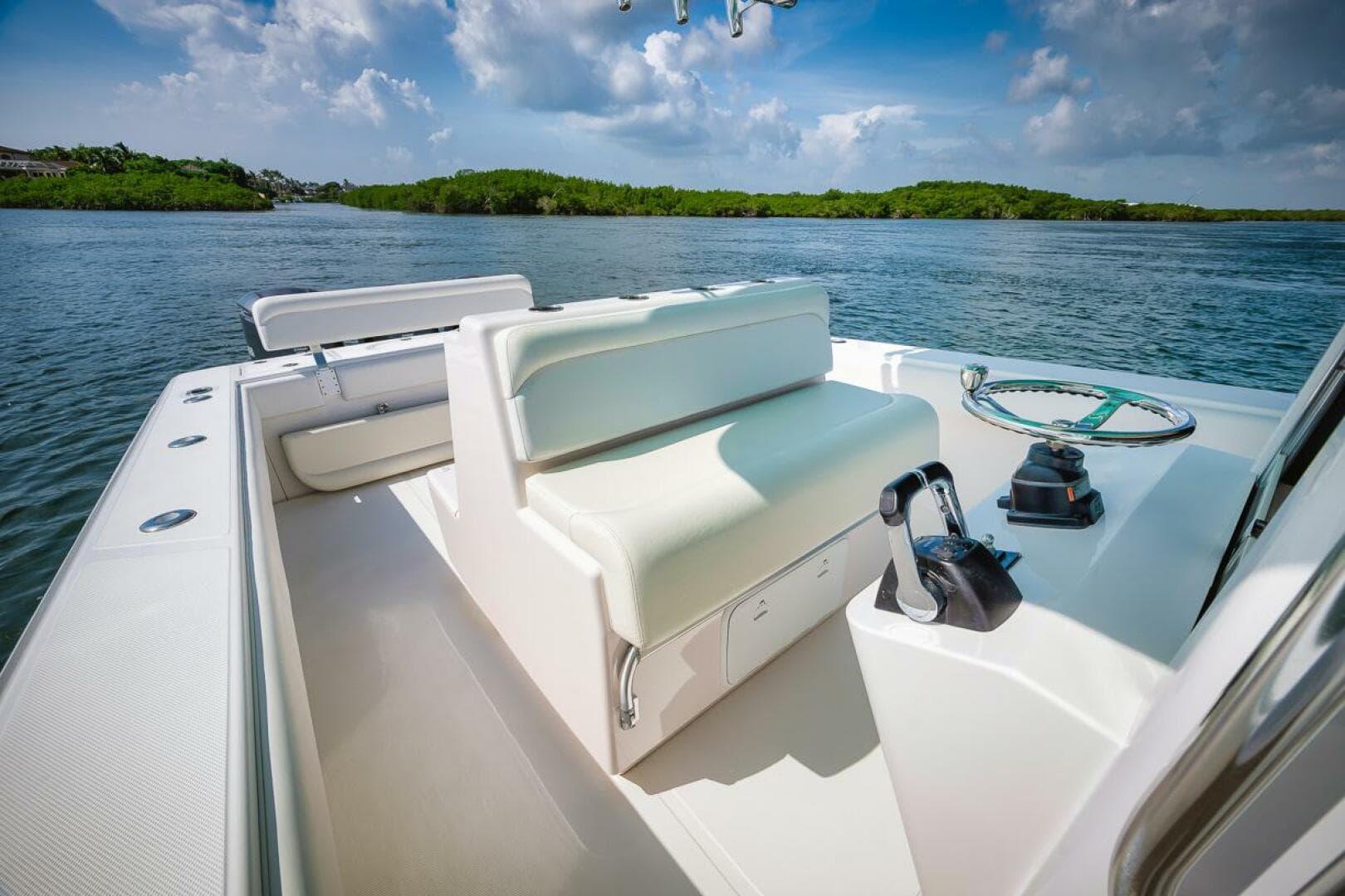 2013 Bahama — photo 42