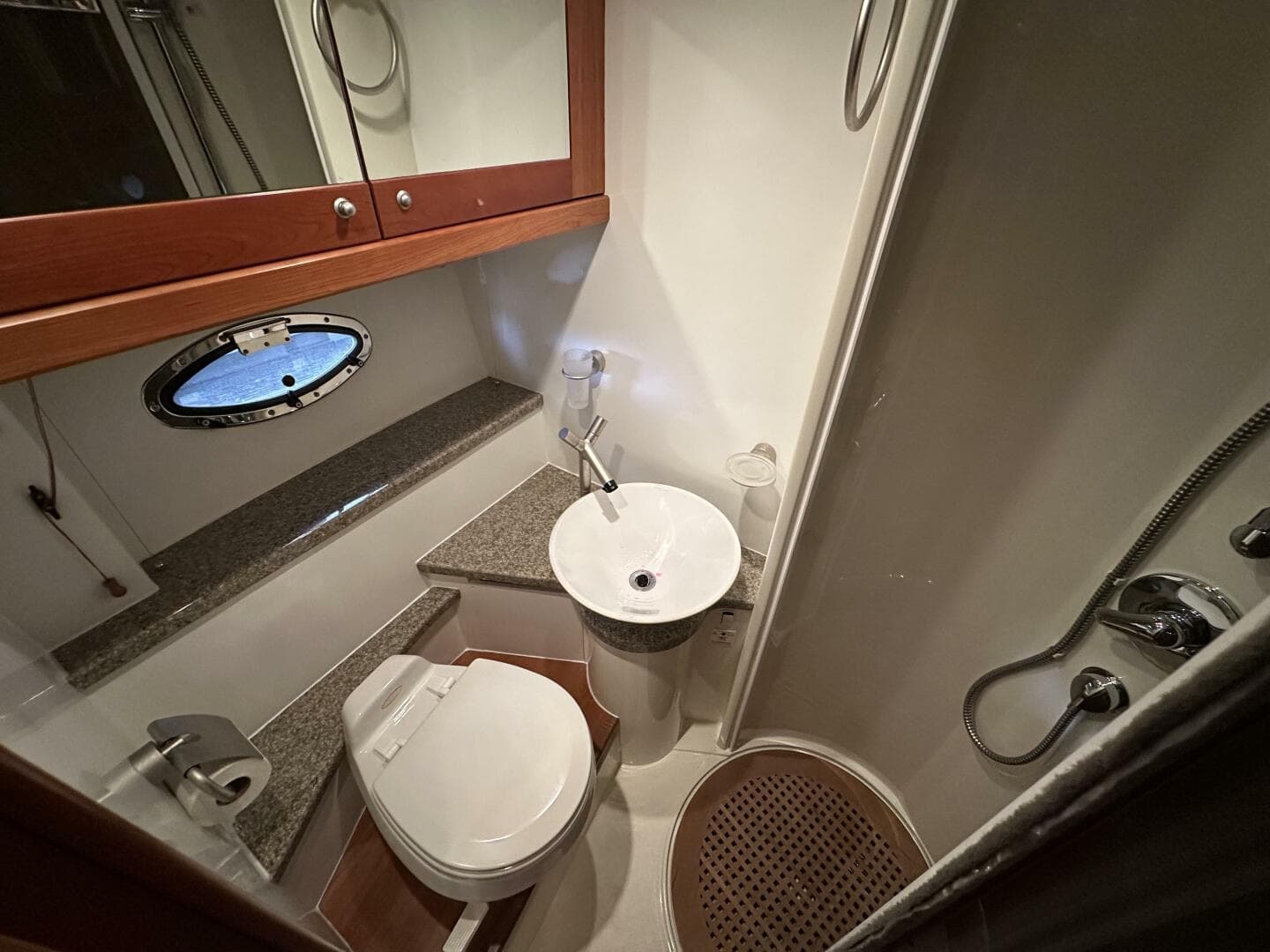 2006 Sunseeker 37 Sportfisher — photo 21