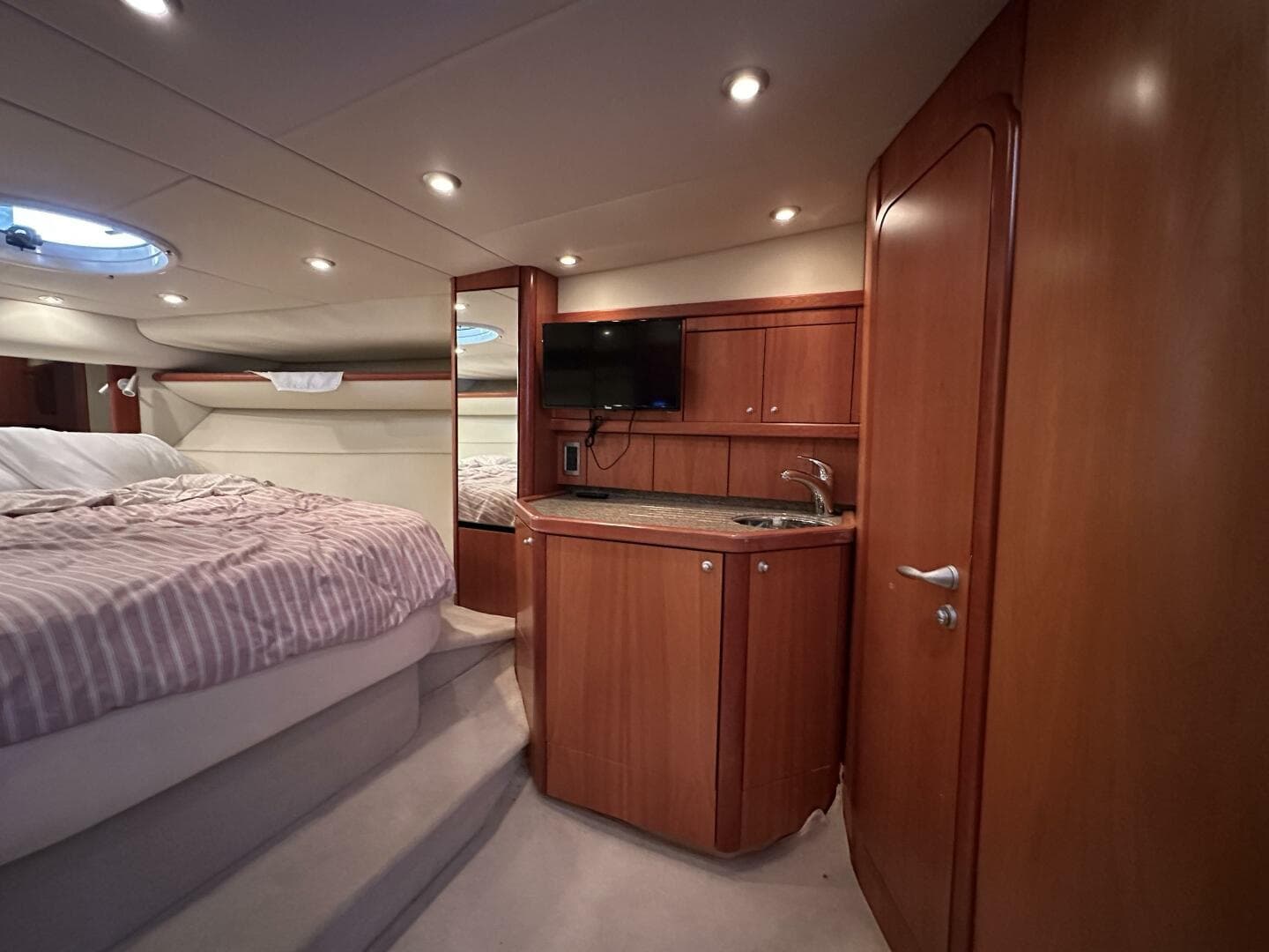 2006 Sunseeker 37 Sportfisher — photo 16