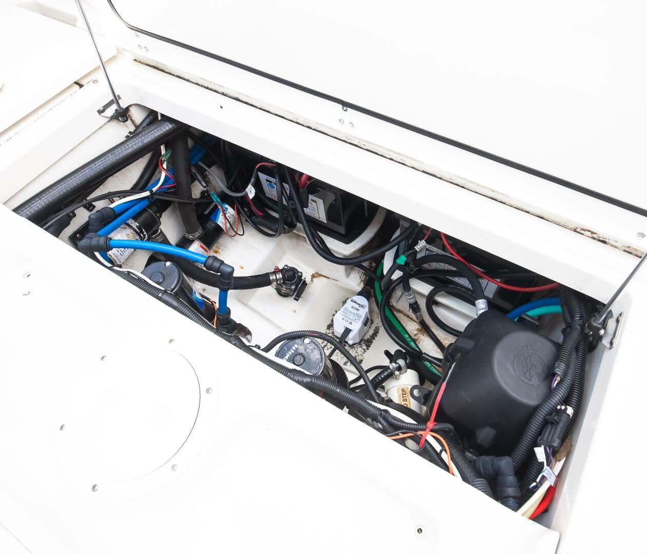 2010 Boston Whaler 250 Outrage — photo 10