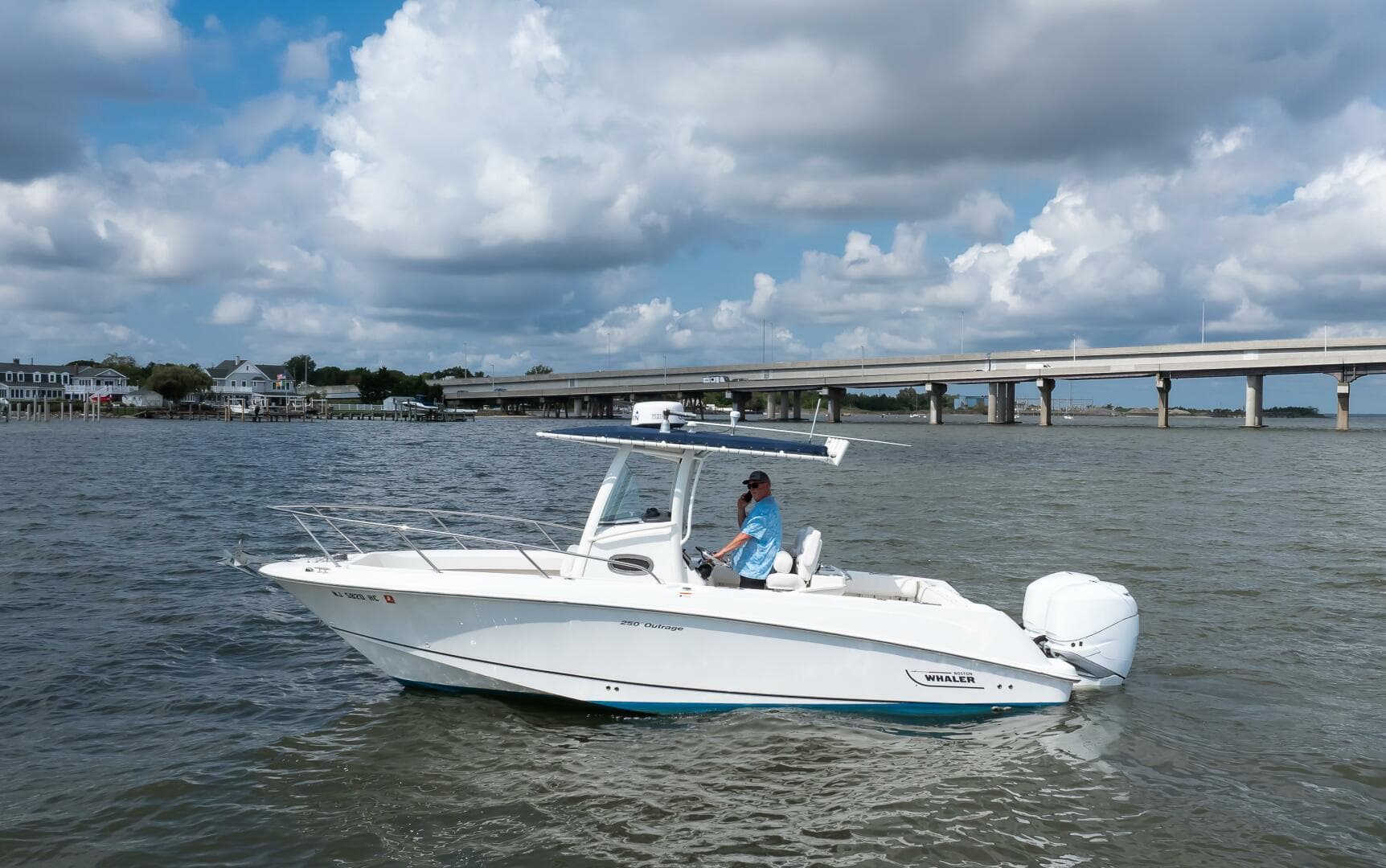 2010 Boston Whaler 250 Outrage — photo 16