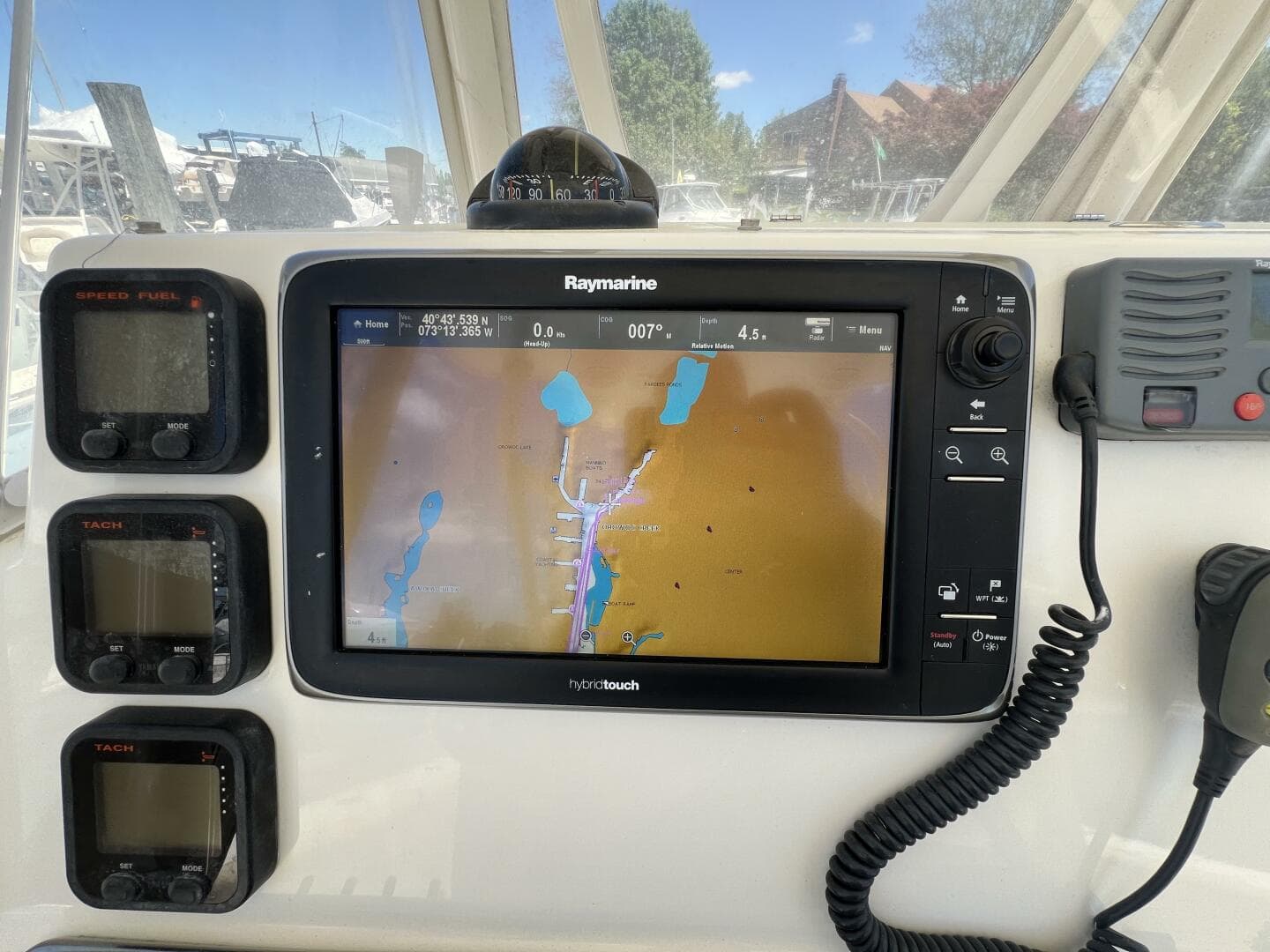 2014 Cobia 296 Center Console — photo 12