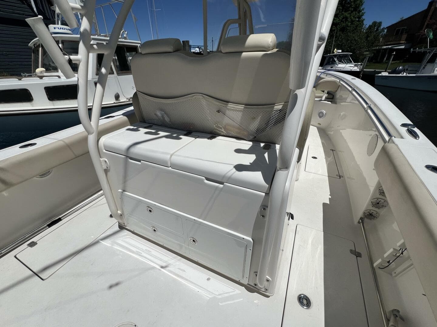2014 Cobia 296 Center Console — photo 7