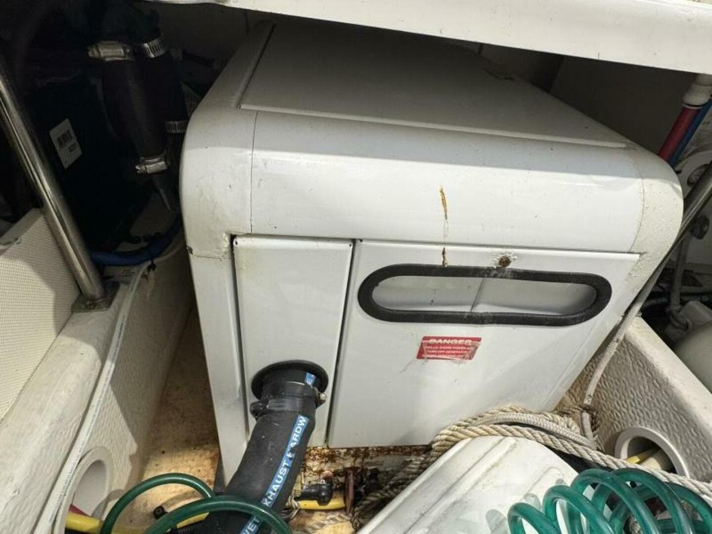 2011 Luhrs 30 Open — photo 34