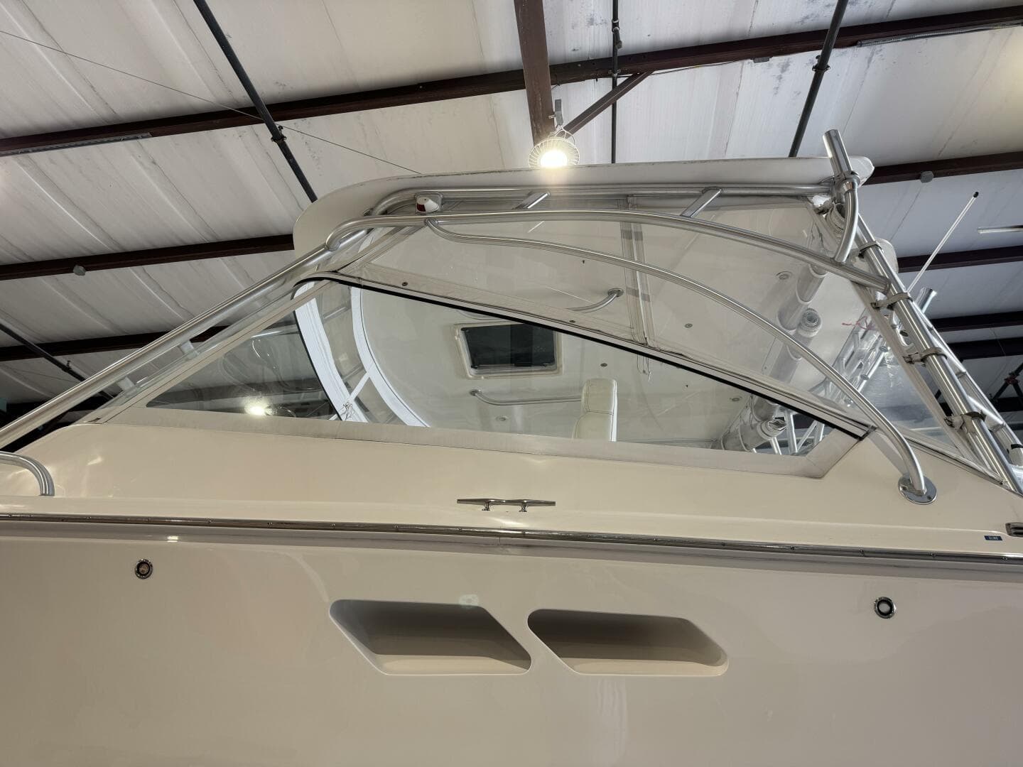 2011 Luhrs 30 Open — photo 9