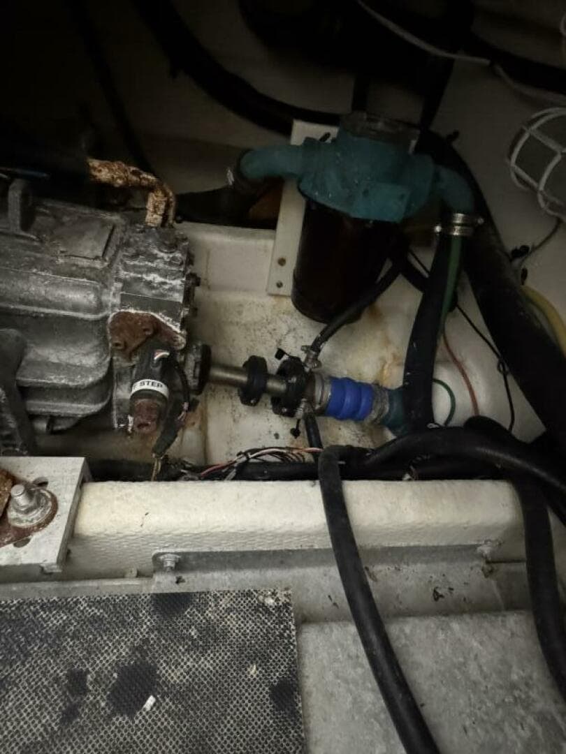 2011 Luhrs 30 Open — photo 33