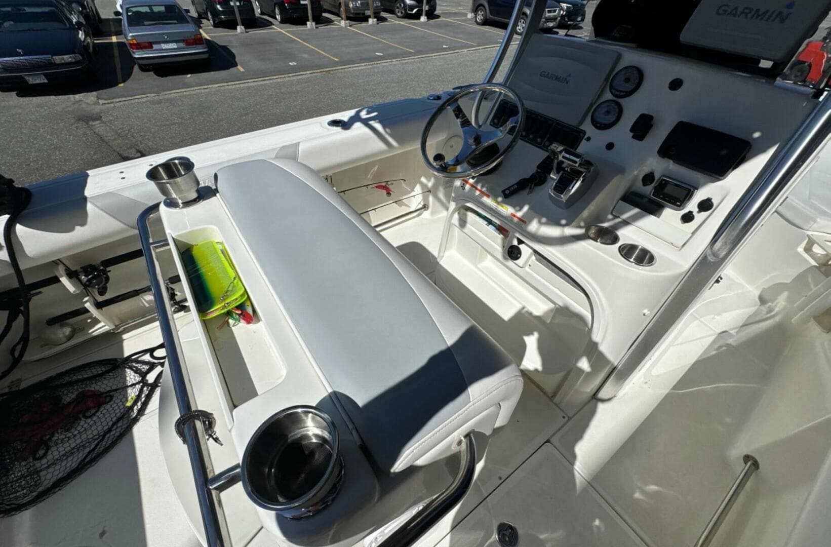 2014 Boston Whaler 220 Outrage — photo 11