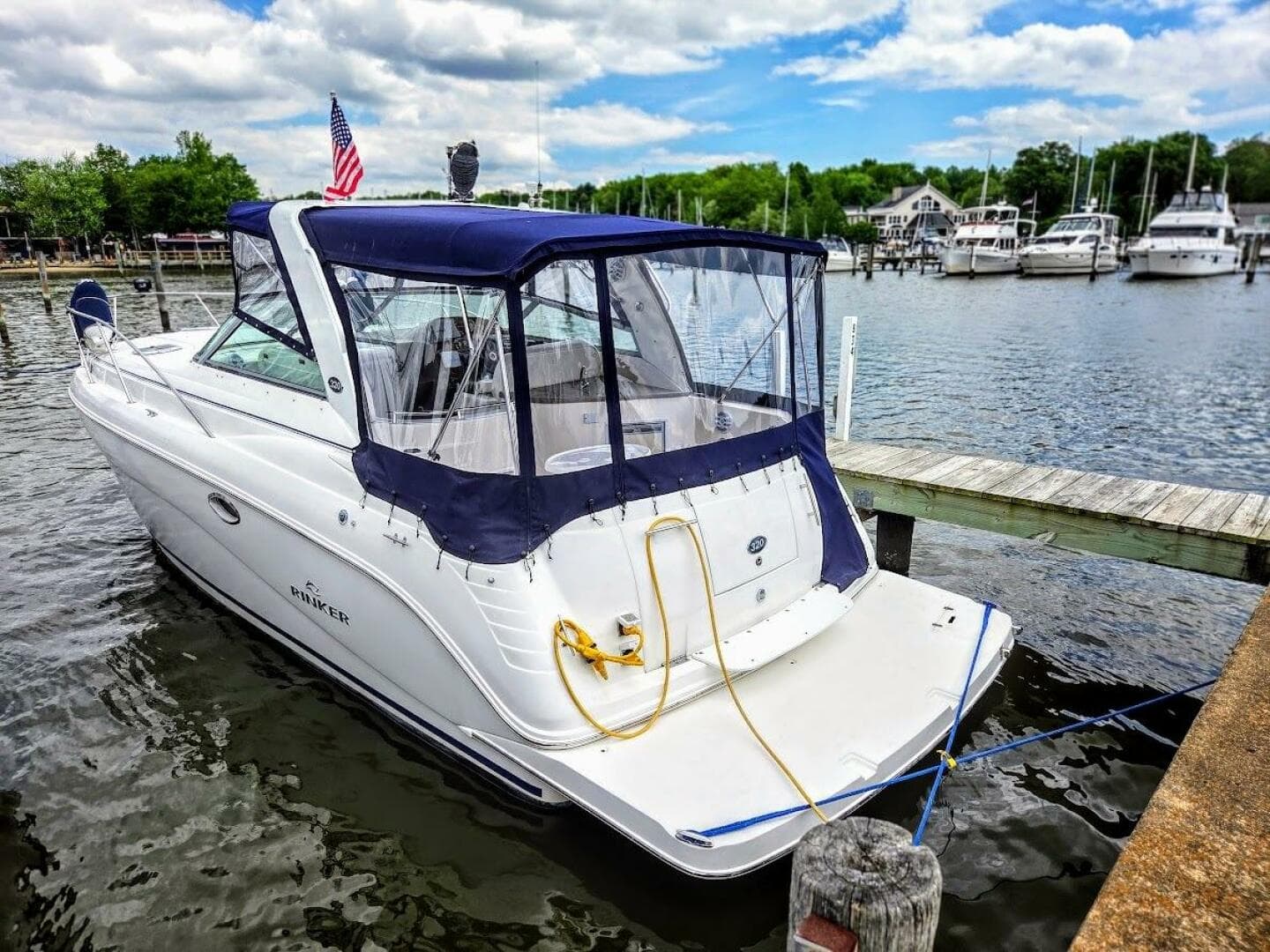 2007 Rinker 320 Express — photo 3