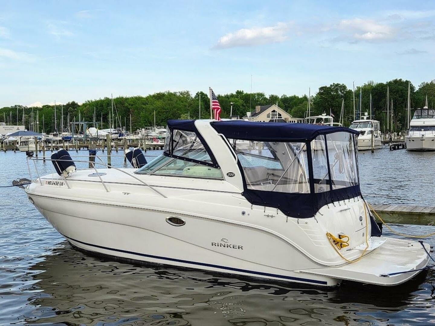 2007 Rinker 320 Express