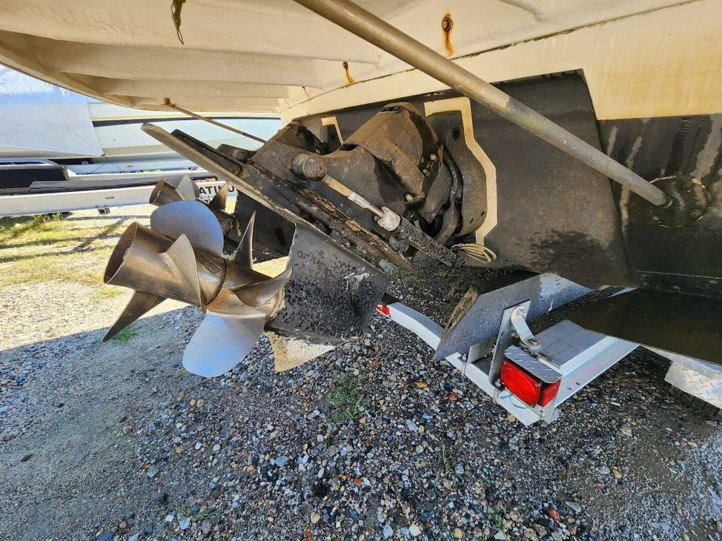 2007 Rinker 320 Express — photo 34