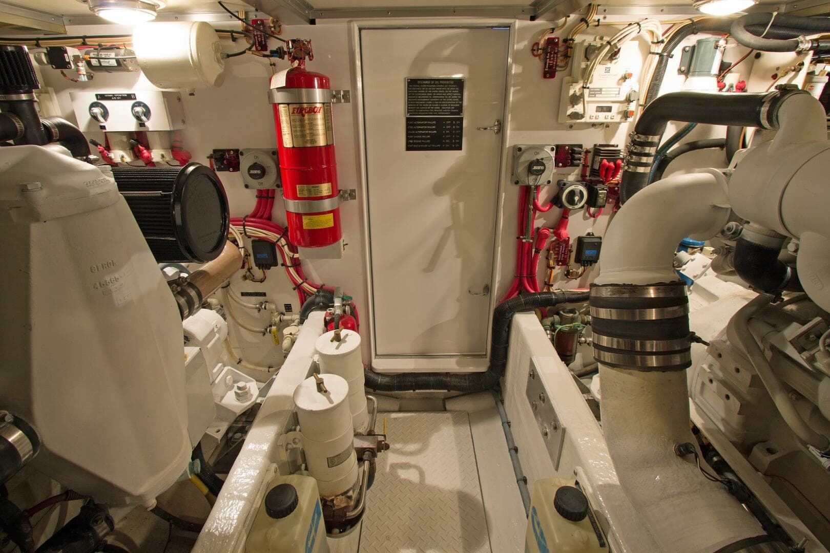 2004 Dettling Express Cruiser — photo 25