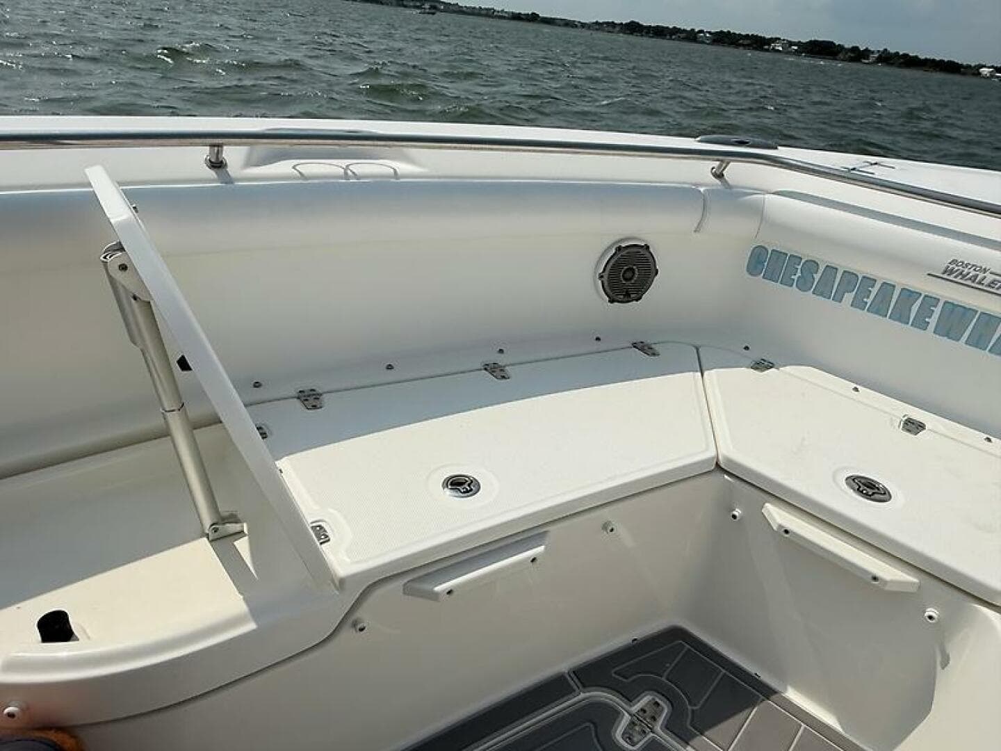 2014 Boston Whaler 350 Outrage — photo 31