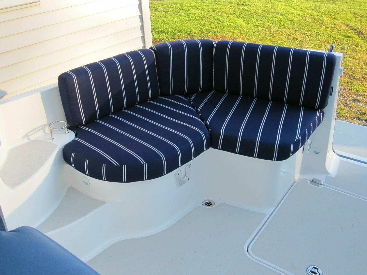 2011 Back Cove 30 — photo 20