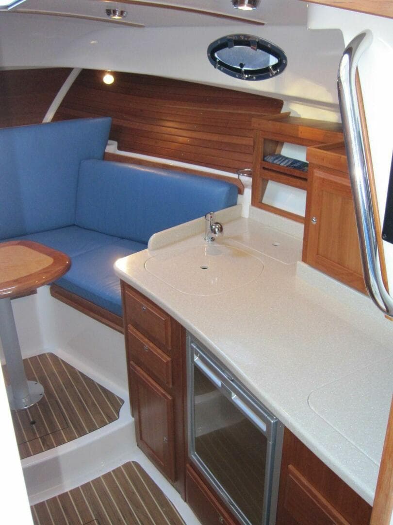 2011 Back Cove 30 — photo 5