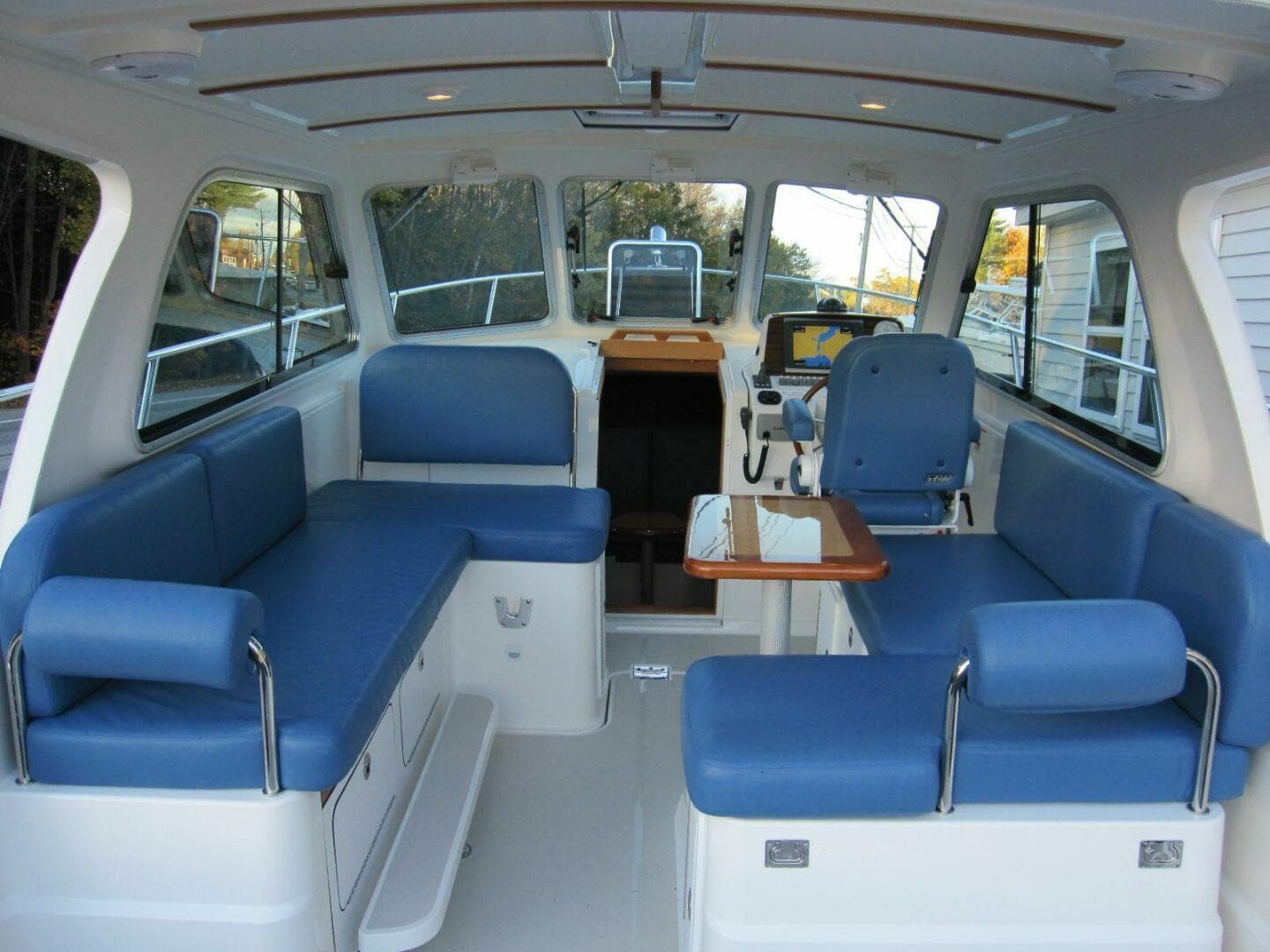 2011 Back Cove 30 — photo 18