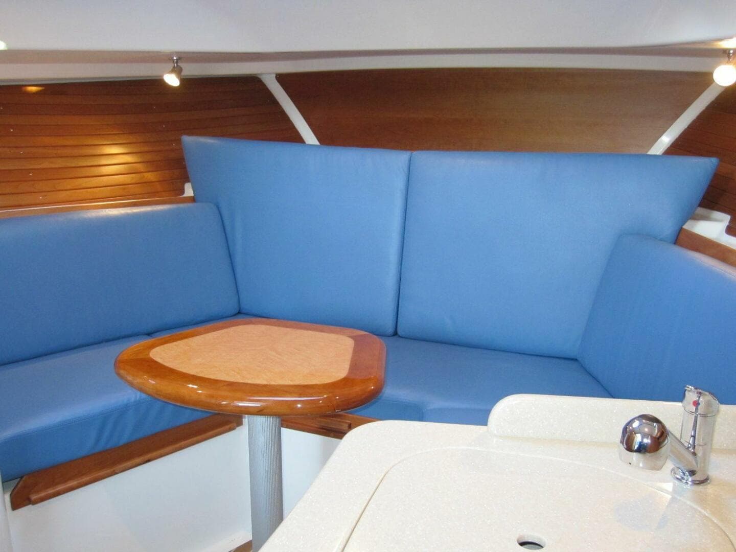 2011 Back Cove 30 — photo 3