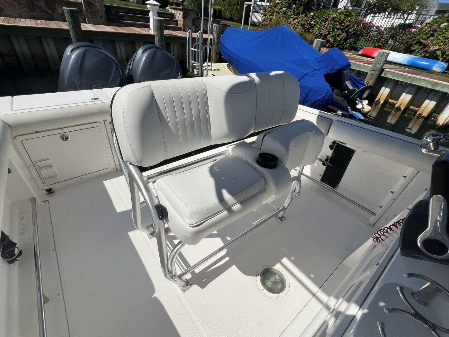 2004 Robalo R 260 — photo 9