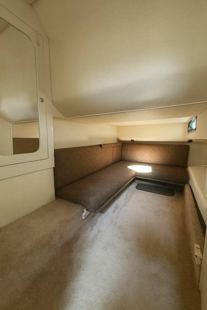 1996 Wellcraft 45 Excalibur — photo 21