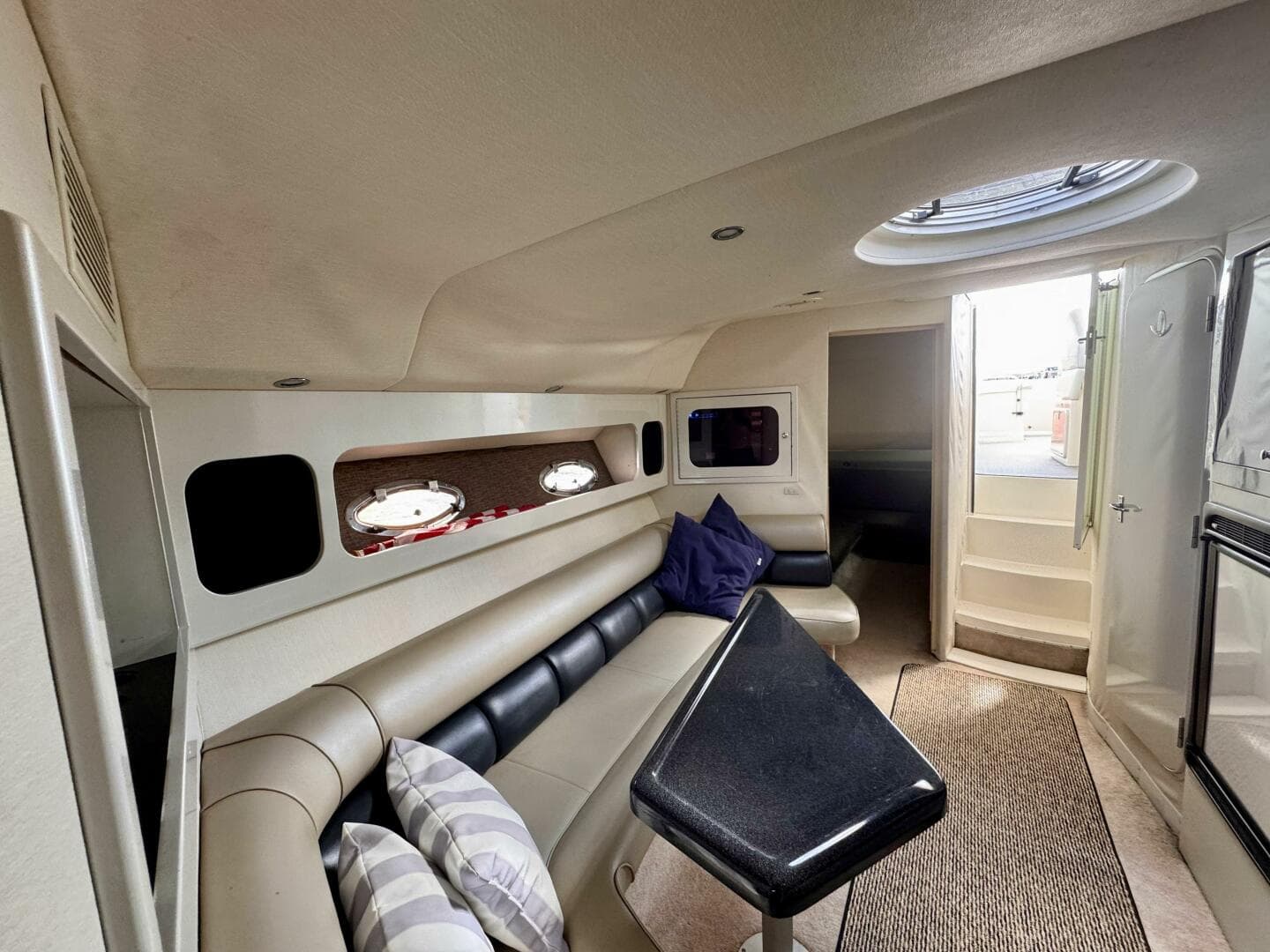 1996 Wellcraft 45 Excalibur — photo 5