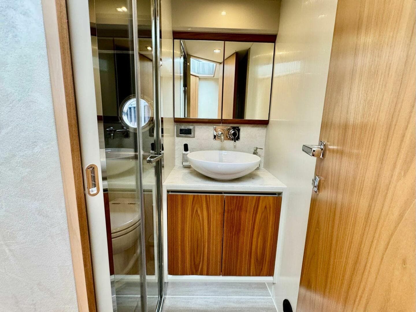 2016 Absolute 45 Sport Yacht — photo 67