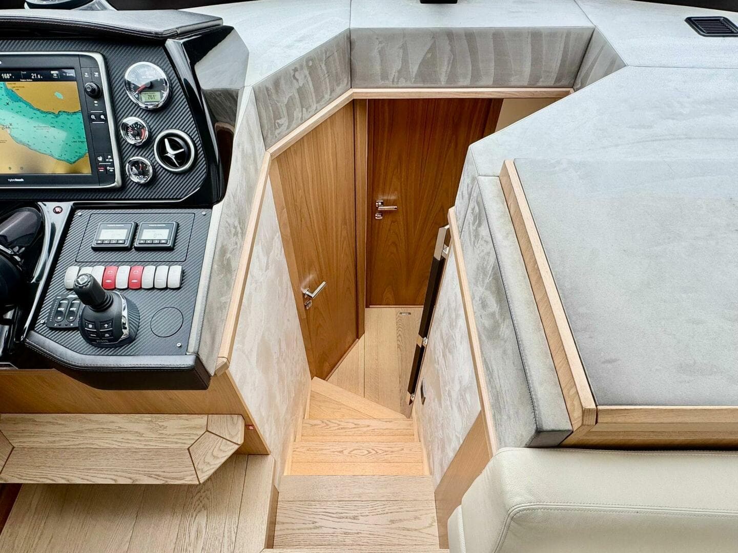 2016 Absolute 45 Sport Yacht — photo 66