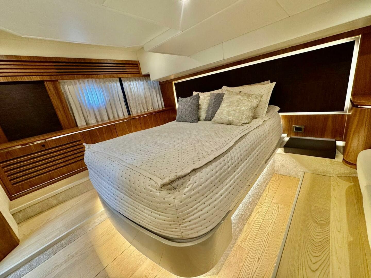 2016 Absolute 45 Sport Yacht — photo 80